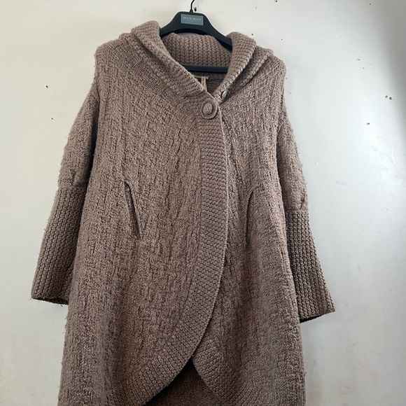 Bellekat one button curved button cardigan - Picture 1 of 10